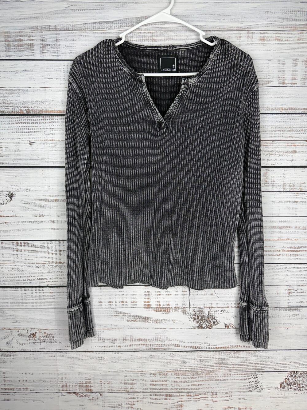 Lily & Lottie Gray Ribbed Henley Top Medium Boho Grunge Western Waffle Distress